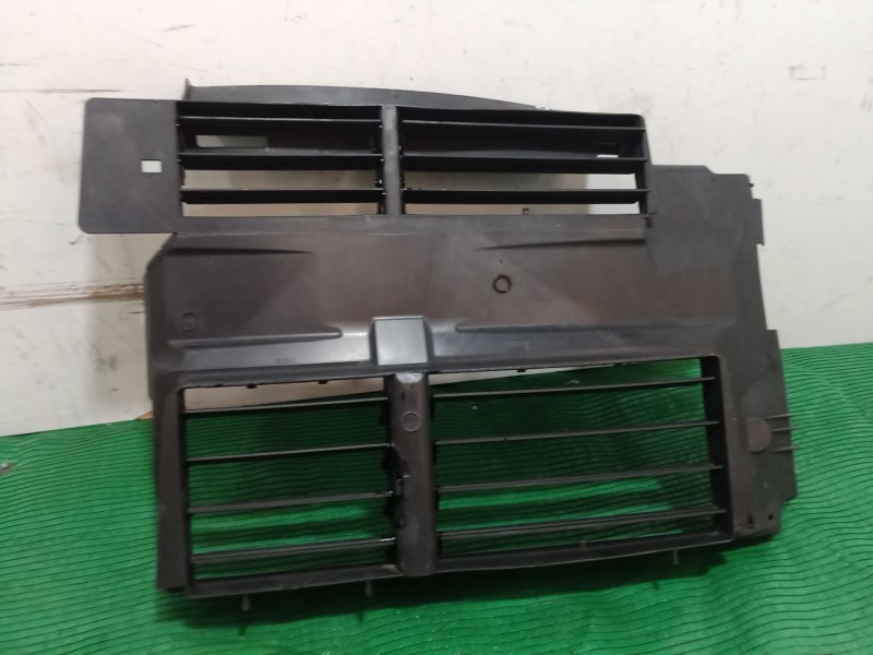 Recambio de moldura para ford focus iv sedán (hm) 1.0 ecoboost referencia OEM IAM   