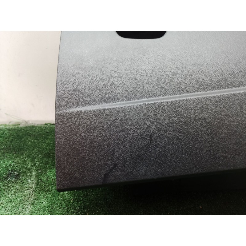 Recambio de guantera para ford focus iv sedán (hm) 1.0 ecoboost referencia OEM IAM 0020739402 0020739402 0020739402