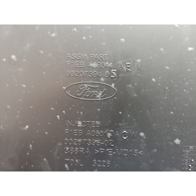 Recambio de guantera para ford focus iv sedán (hm) 1.0 ecoboost referencia OEM IAM 0020739402 0020739402 0020739402