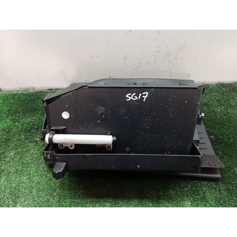 Recambio de guantera para ford focus iv sedán (hm) 1.0 ecoboost referencia OEM IAM 0020739402 0020739402 0020739402