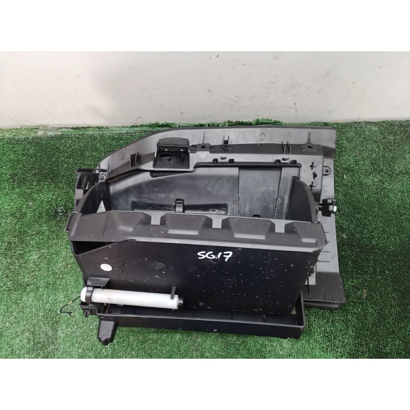 Recambio de guantera para ford focus iv sedán (hm) 1.0 ecoboost referencia OEM IAM 0020739402 0020739402 0020739402