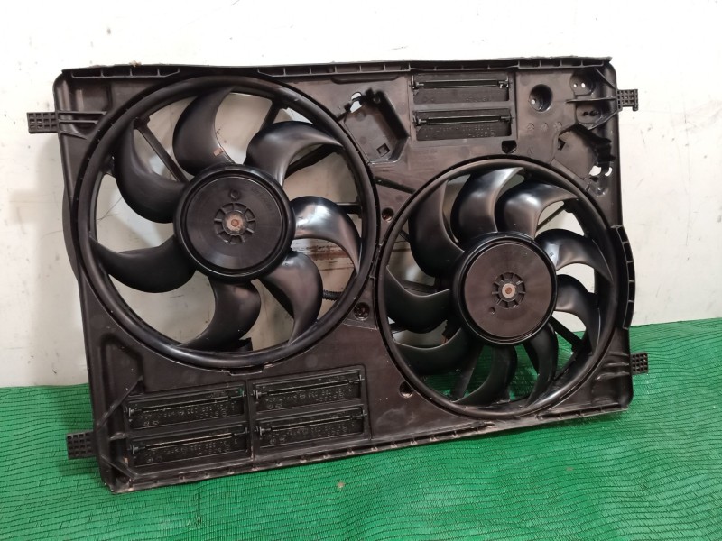 Recambio de electroventilador para ford kuga ii (dm2) 2.0 tdci referencia OEM IAM 3135103884 3135103884 3135103884
