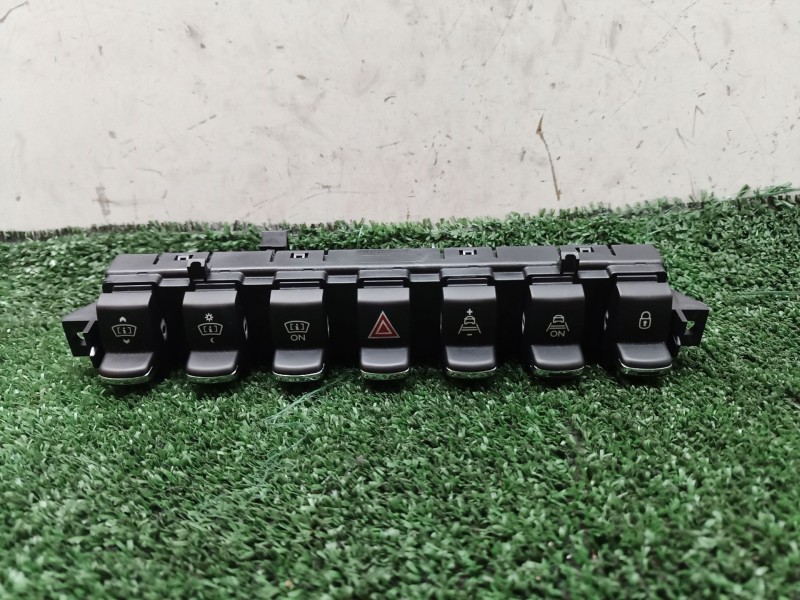 Recambio de mando multifuncion para peugeot 3008 van (0u_) hdi 150 (0urhem) referencia OEM IAM 10033756 10033756 10033756