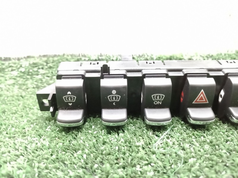 Recambio de mando multifuncion para peugeot 3008 van (0u_) hdi 150 (0urhem) referencia OEM IAM 10033756 10033756 10033756