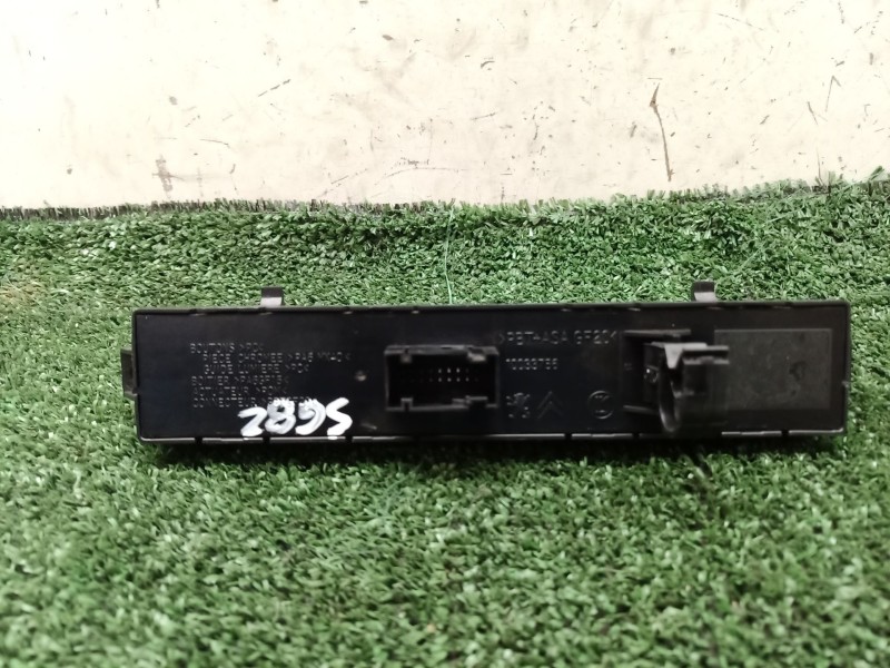 Recambio de mando multifuncion para peugeot 3008 van (0u_) hdi 150 (0urhem) referencia OEM IAM 10033756 10033756 10033756