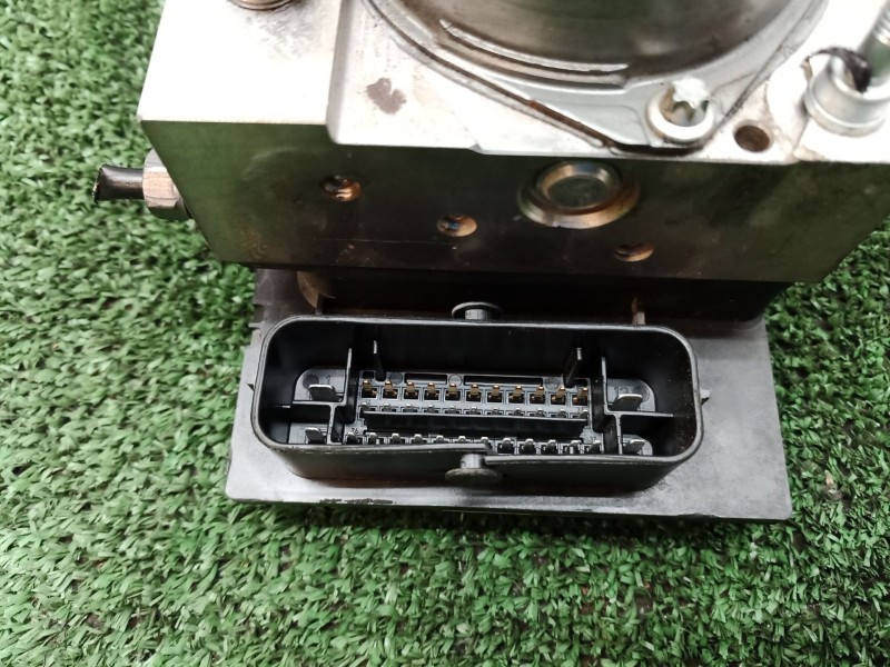 Recambio de abs para peugeot 3008 van (0u_) hdi 150 (0urhem) referencia OEM IAM 0265951326 0265951326 0265951326