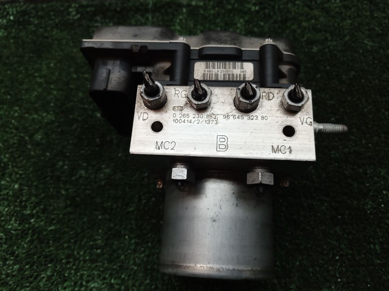 Recambio de abs para peugeot 3008 van (0u_) hdi 150 (0urhem) referencia OEM IAM 0265951326 0265951326 0265951326