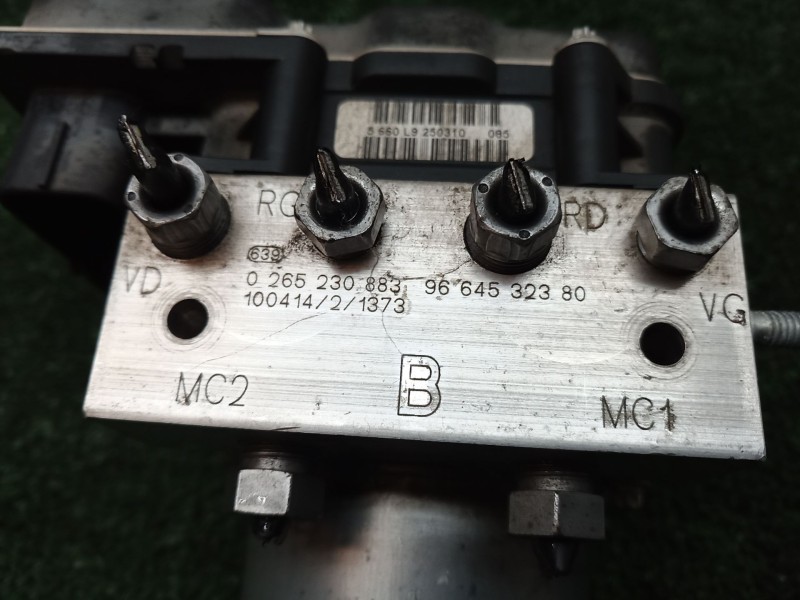 Recambio de abs para peugeot 3008 van (0u_) hdi 150 (0urhem) referencia OEM IAM 0265951326 0265951326 0265951326