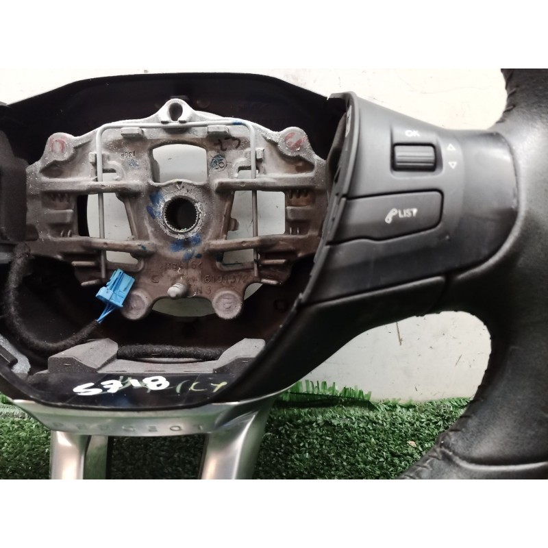 Recambio de volante para peugeot 208 i (ca_, cc_) 1.2 vti 82 referencia OEM IAM   