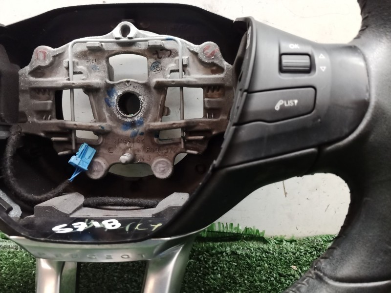 Recambio de volante para peugeot 208 i (ca_, cc_) 1.2 vti 82 referencia OEM IAM   