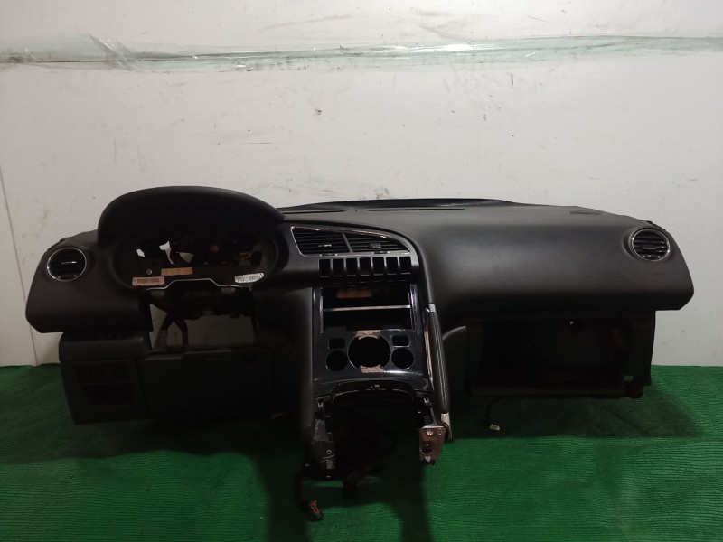 Recambio de salpicadero para peugeot 3008 van (0u_) hdi 150 (0urhem) referencia OEM IAM   