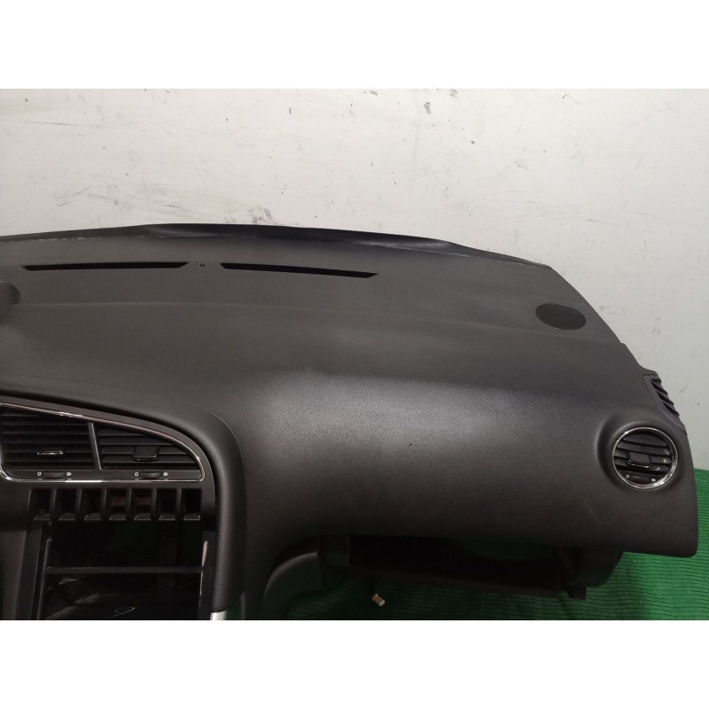 Recambio de salpicadero para peugeot 3008 van (0u_) hdi 150 (0urhem) referencia OEM IAM   