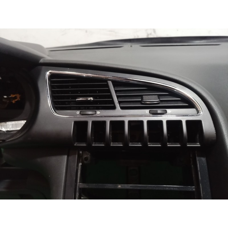 Recambio de salpicadero para peugeot 3008 van (0u_) hdi 150 (0urhem) referencia OEM IAM   
