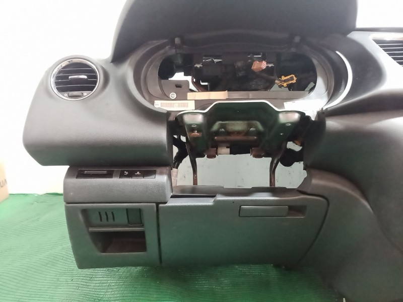 Recambio de salpicadero para peugeot 3008 van (0u_) hdi 150 (0urhem) referencia OEM IAM   