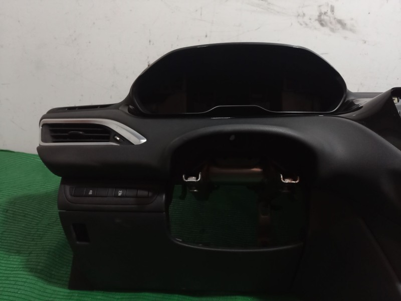Recambio de salpicadero para peugeot 208 i (ca_, cc_) 1.2 vti 82 referencia OEM IAM   