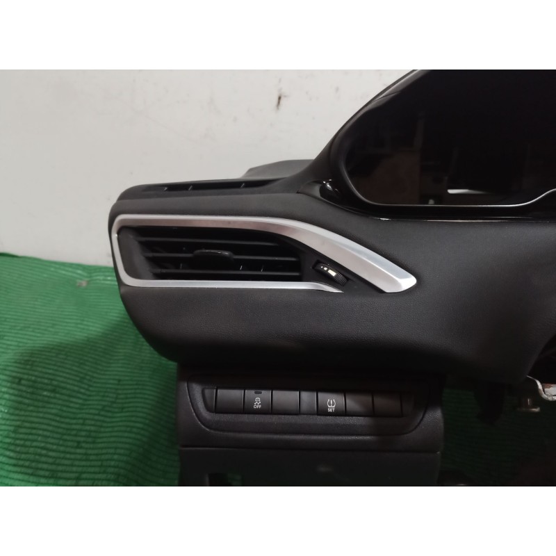 Recambio de salpicadero para peugeot 208 i (ca_, cc_) 1.2 vti 82 referencia OEM IAM   