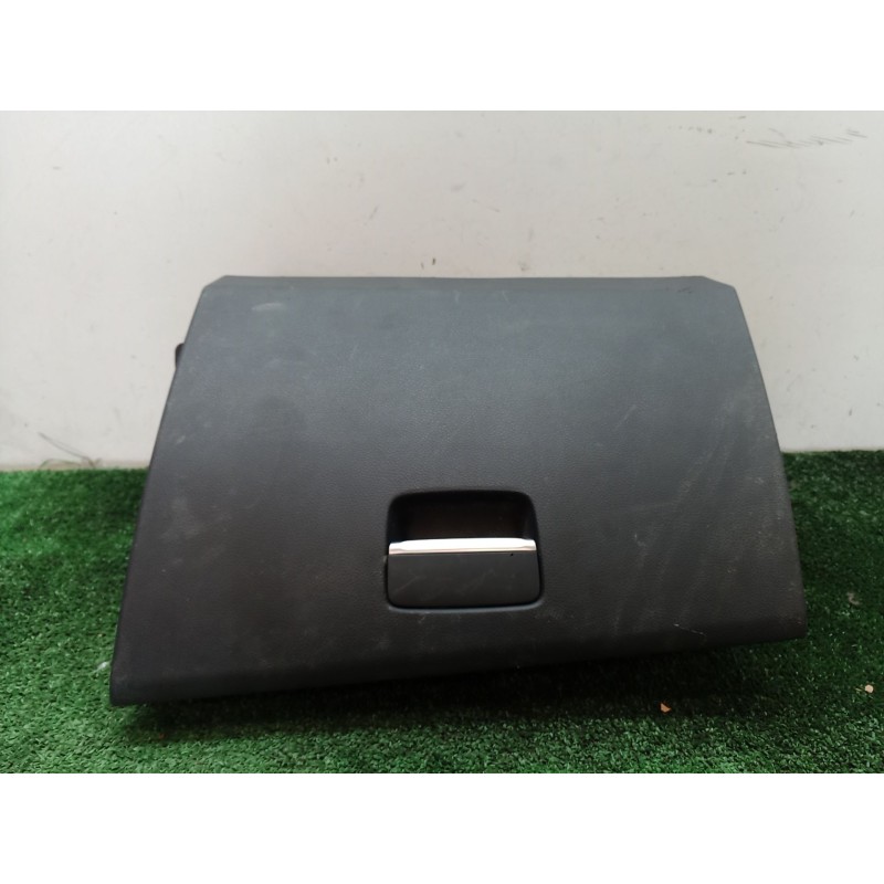 Recambio de guantera para mercedes-benz cla coupé (c117) cla 180 (117.342) referencia OEM IAM T0504551 T0504551 T0504551