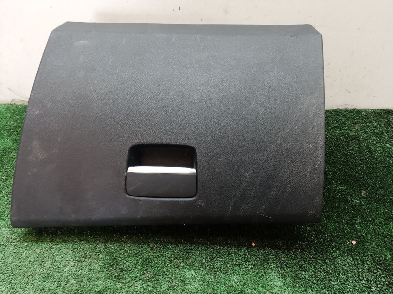 Recambio de guantera para mercedes-benz cla coupé (c117) cla 180 (117.342) referencia OEM IAM T0504551 T0504551 T0504551