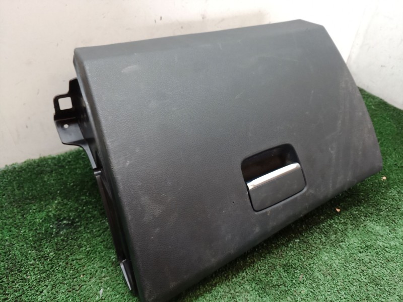 Recambio de guantera para mercedes-benz cla coupé (c117) cla 180 (117.342) referencia OEM IAM T0504551 T0504551 T0504551