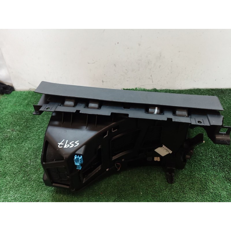 Recambio de guantera para mercedes-benz cla coupé (c117) cla 180 (117.342) referencia OEM IAM T0504551 T0504551 T0504551