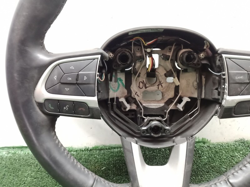 Recambio de volante para jeep compass (mp, m6, mv, m7) 1.4 multiair referencia OEM IAM   