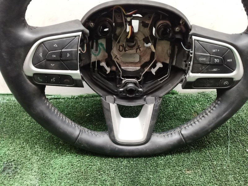 Recambio de volante para jeep compass (mp, m6, mv, m7) 1.4 multiair referencia OEM IAM   