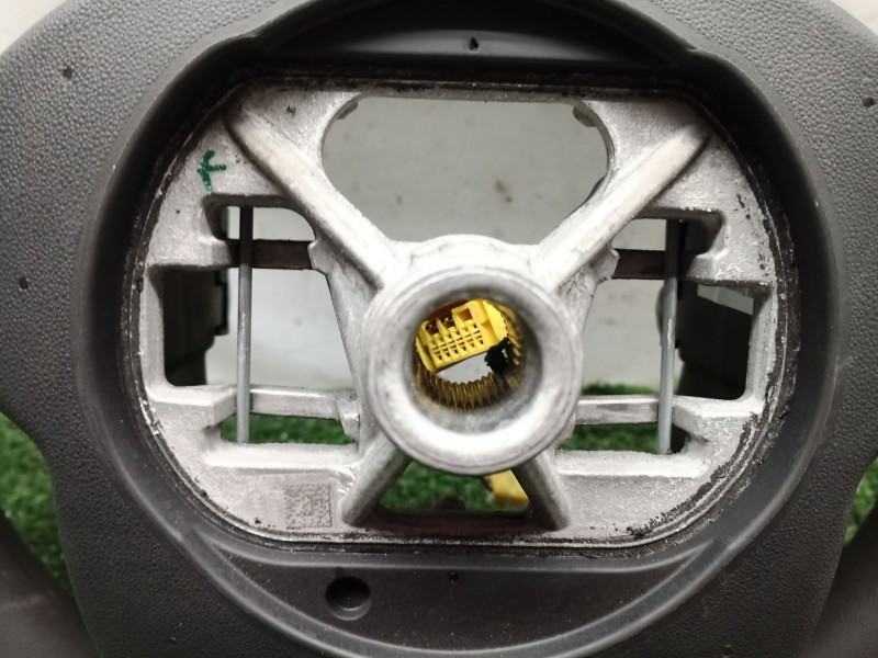 Recambio de volante para citroën c3 / c3 origin iii (sx) 1.2 puretech 82 referencia OEM IAM   