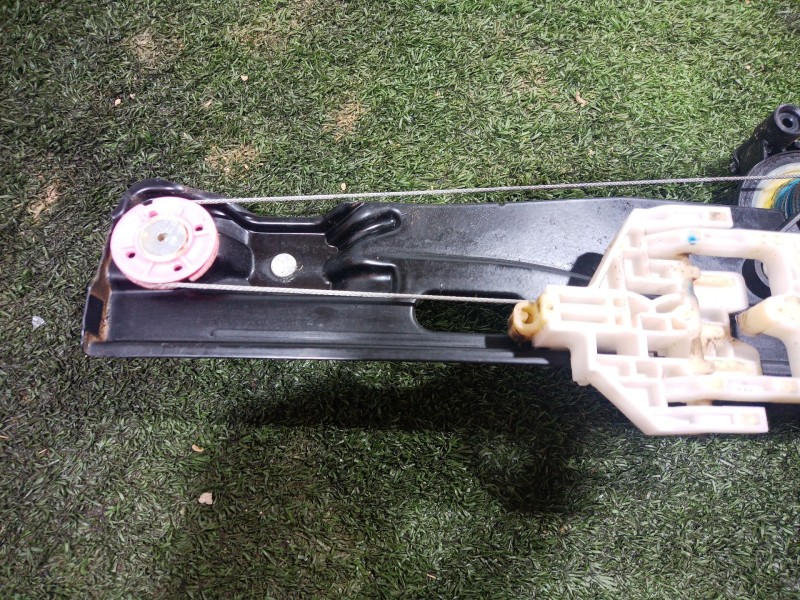 Recambio de elevalunas trasero izquierdo para mini mini (f55) cooper d referencia OEM IAM 71019003 71019003 71019003