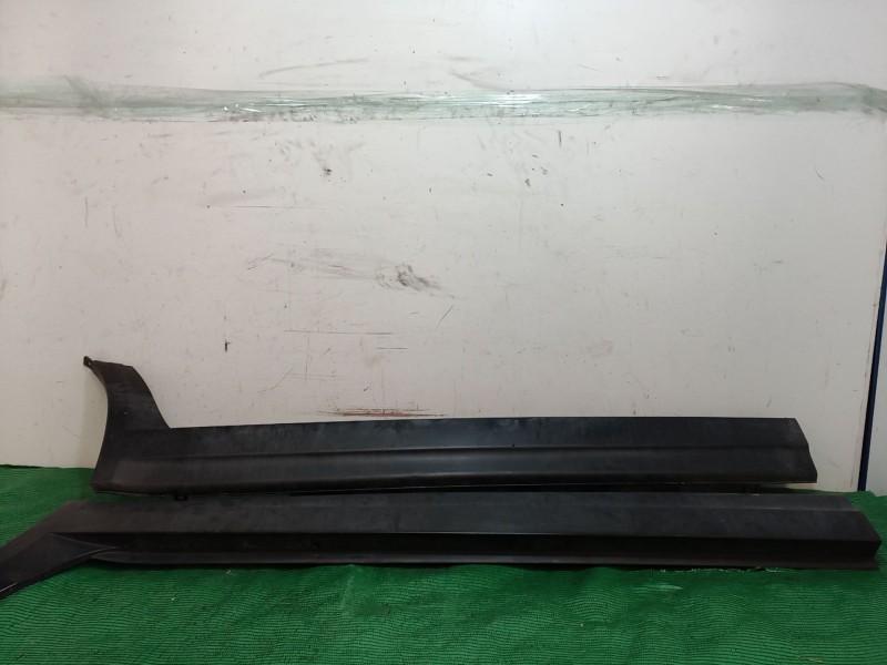 Recambio de faldon lateral para bmw x3 (f25) xdrive 20 d referencia OEM IAM   
