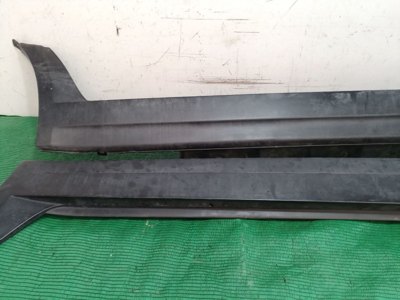 Recambio de faldon lateral para bmw x3 (f25) xdrive 20 d referencia OEM IAM   