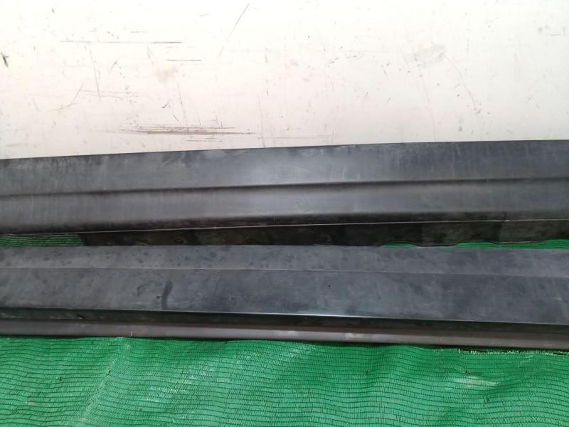 Recambio de faldon lateral para bmw x3 (f25) xdrive 20 d referencia OEM IAM   