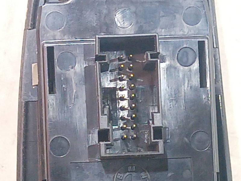 Recambio de mando elevaluna central para bmw 1 (e87) 118 d referencia OEM IAM 9216555 9216555 9216555