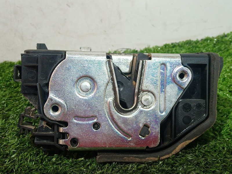 Recambio de cerradura puerta delantera derecha para bmw 1 (e87) 118 d referencia OEM IAM 7229458 7229458 A053702