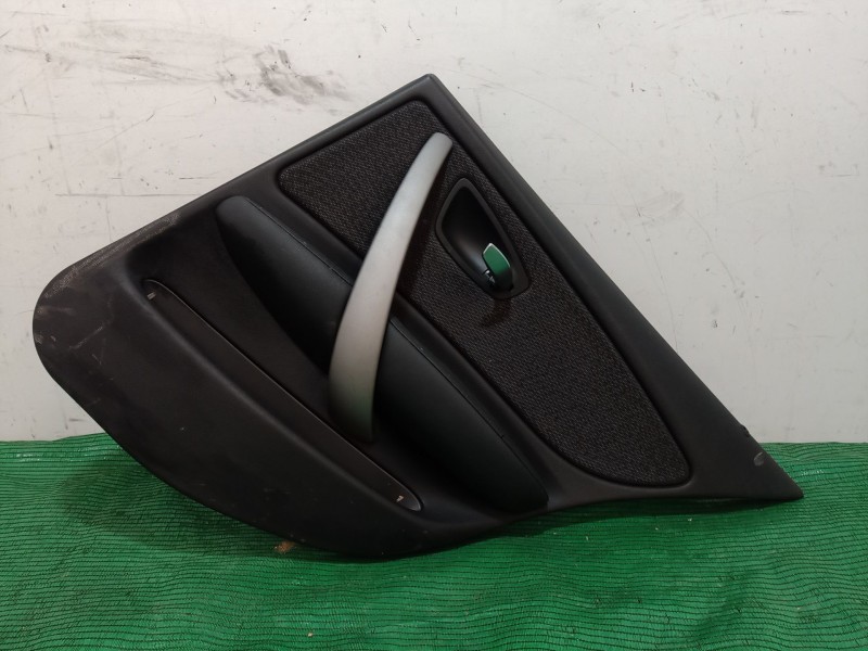 Recambio de guarnecido puerta trasera derecha para bmw 1 (e87) 118 d referencia OEM IAM 51416975310 51416975310 51416975310