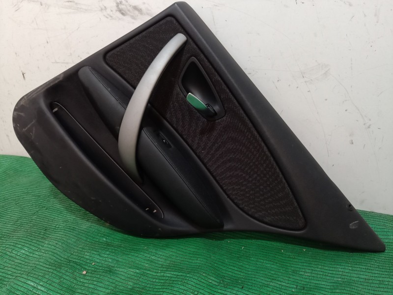 Recambio de guarnecido puerta trasera derecha para bmw 1 (e87) 118 d referencia OEM IAM 51416975310 51416975310 51416975310
