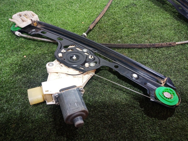 Recambio de elevalunas delantero izquierdo para bmw 1 (e87) 118 d referencia OEM IAM 7067795 7067795 7067795