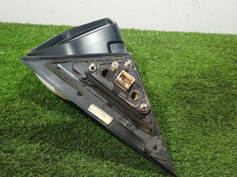 Recambio de retrovisor derecho para ssangyong tivoli grand 1.5 t-gdi referencia OEM IAM A045611 A045611 A045611