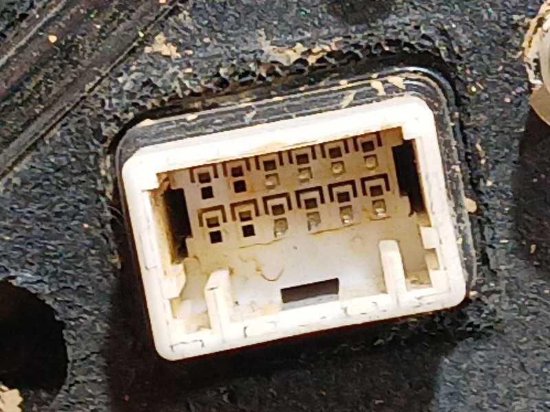 Recambio de retrovisor izquierdo para ssangyong tivoli grand 1.5 t-gdi referencia OEM IAM A045611 A045611 A045611