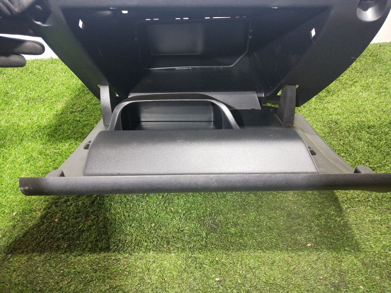 Recambio de guantera para citroën c3 / c3 origin iii (sx) 1.2 puretech 82 referencia OEM IAM 9812490277 9812490277 9812490277