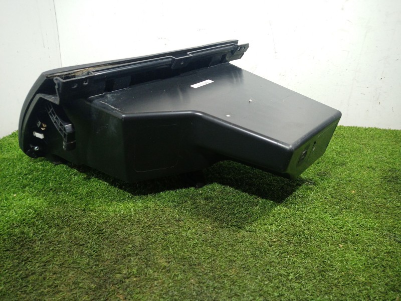 Recambio de guantera para ssangyong tivoli grand 1.5 t-gdi referencia OEM IAM   