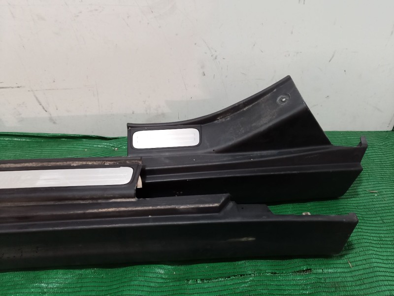 Recambio de faldon lateral para mini mini (f55) cooper d referencia OEM IAM 51777315524 51777315524 51777315524
