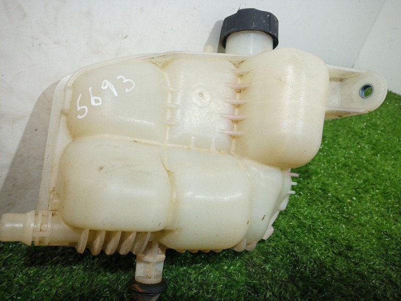 Recambio de deposito expansion para mini mini (f55) cooper d referencia OEM IAM 7617362 7617362 7617362