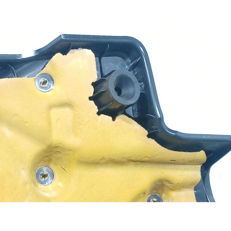 Recambio de tapa motor para ssangyong tivoli grand 1.5 t-gdi referencia OEM IAM A1750101014 A1750101014 A1750101014