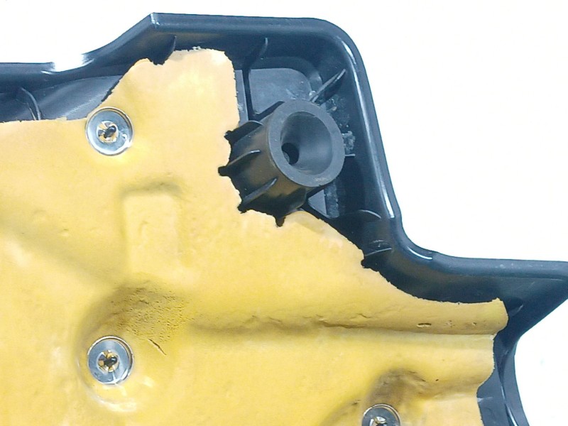 Recambio de tapa motor para ssangyong tivoli grand 1.5 t-gdi referencia OEM IAM A1750101014 A1750101014 A1750101014