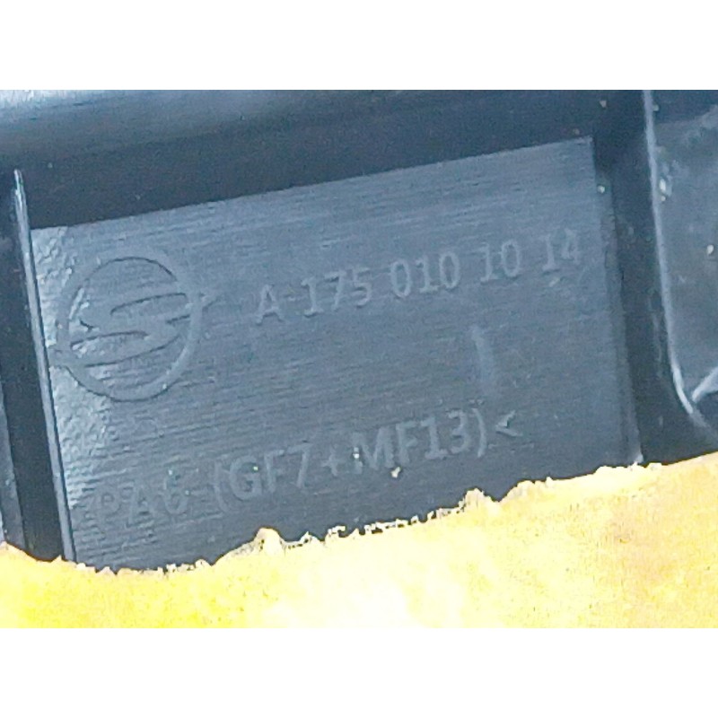 Recambio de tapa motor para ssangyong tivoli grand 1.5 t-gdi referencia OEM IAM A1750101014 A1750101014 A1750101014