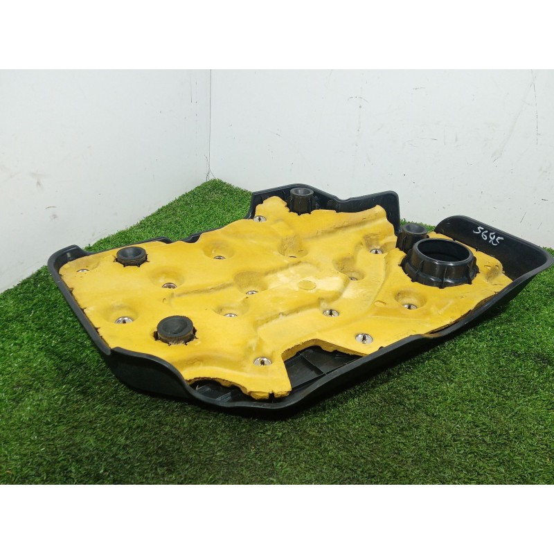 Recambio de tapa motor para ssangyong tivoli grand 1.5 t-gdi referencia OEM IAM A1750101014 A1750101014 A1750101014