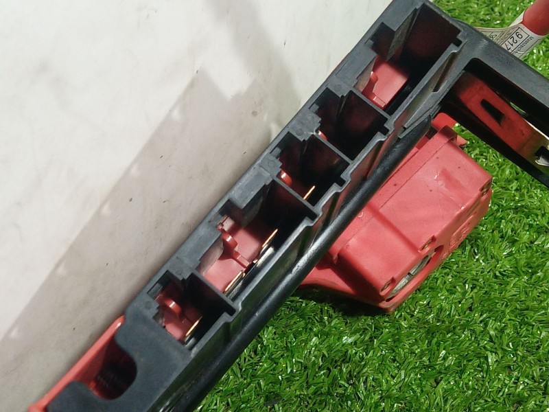 Recambio de caja reles / fusibles para bmw 1 (e87) 118 d referencia OEM IAM   