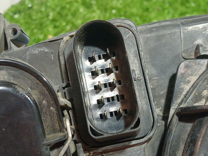 Recambio de faro derecho para seat ibiza iii (6l1) 1.4 16v referencia OEM IAM   