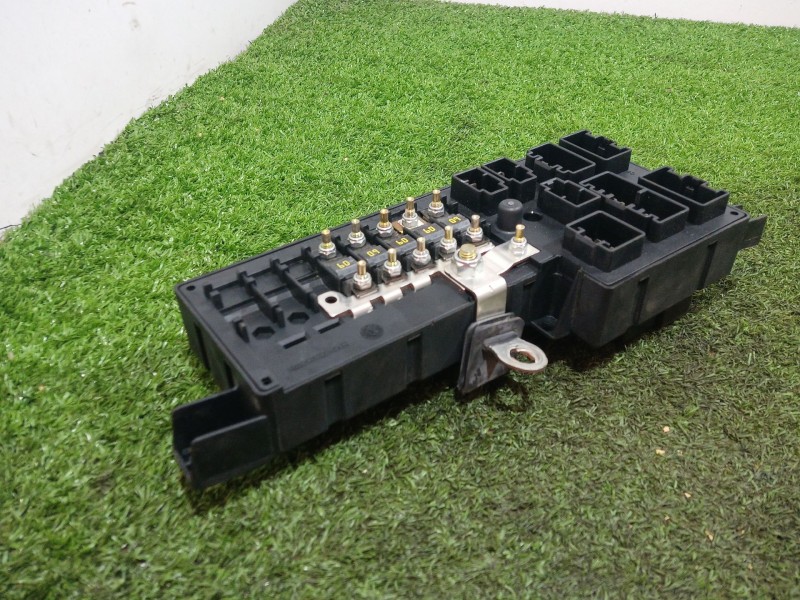 Recambio de caja reles / fusibles para volvo s80 i (184) d5 referencia OEM IAM   