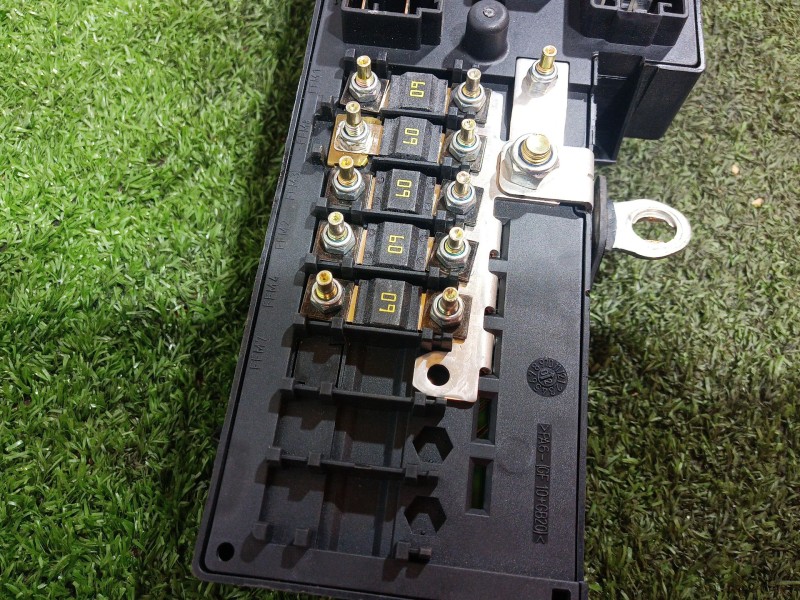 Recambio de caja reles / fusibles para volvo s80 i (184) d5 referencia OEM IAM   